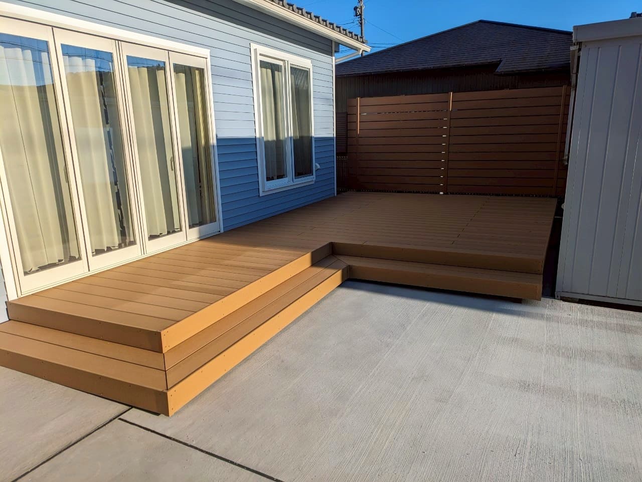 ウッドデッキのテラス